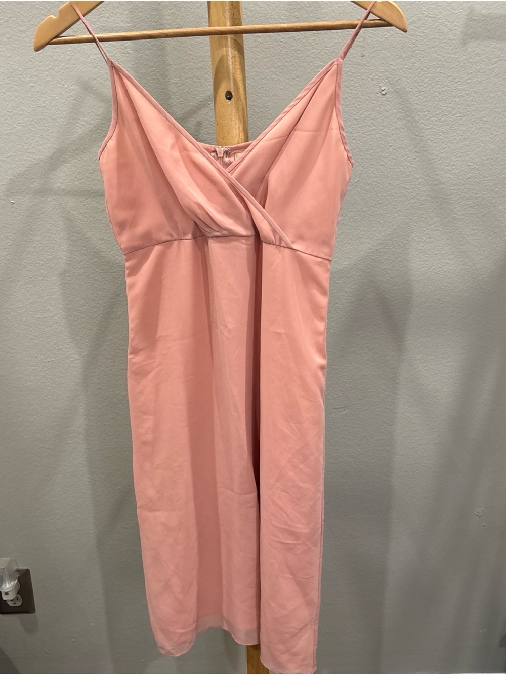 G2000 Sleeveless V-Neck Midi Dress, spaghetti strap, peach color